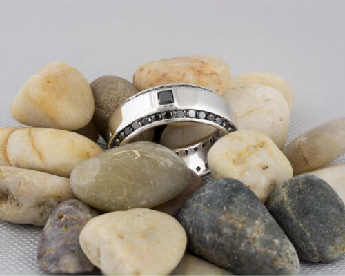 Modern Men's Band with Black Diamonds