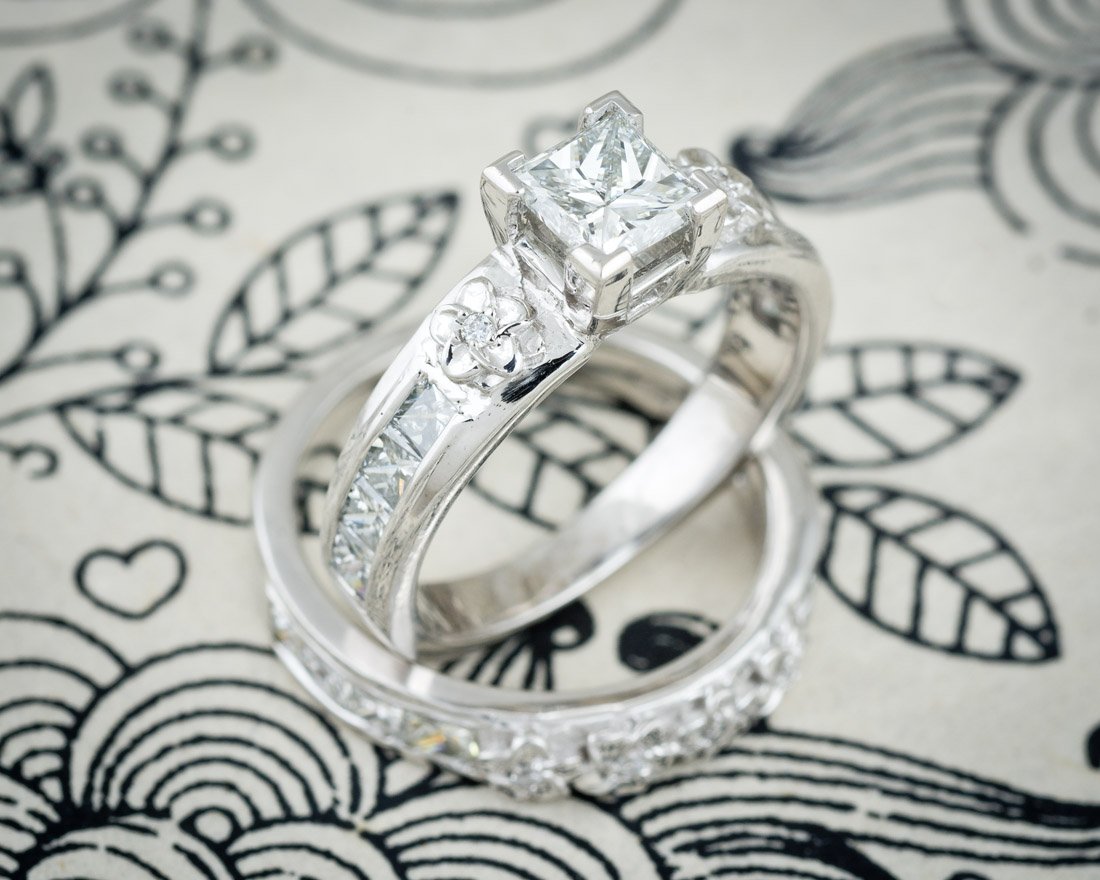 Princess cut Vintage Engagement Ring with Milgrain - enr149-pr -  MoissaniteCo.com